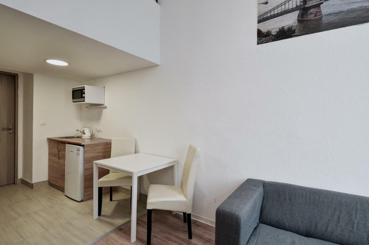 Heart Of Downtown Apartment Budapeste Exterior foto