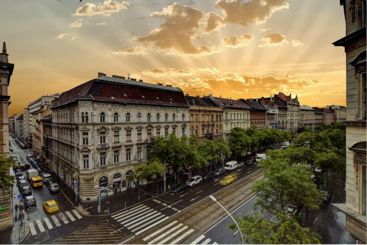 Heart Of Downtown Apartment Budapeste Exterior foto