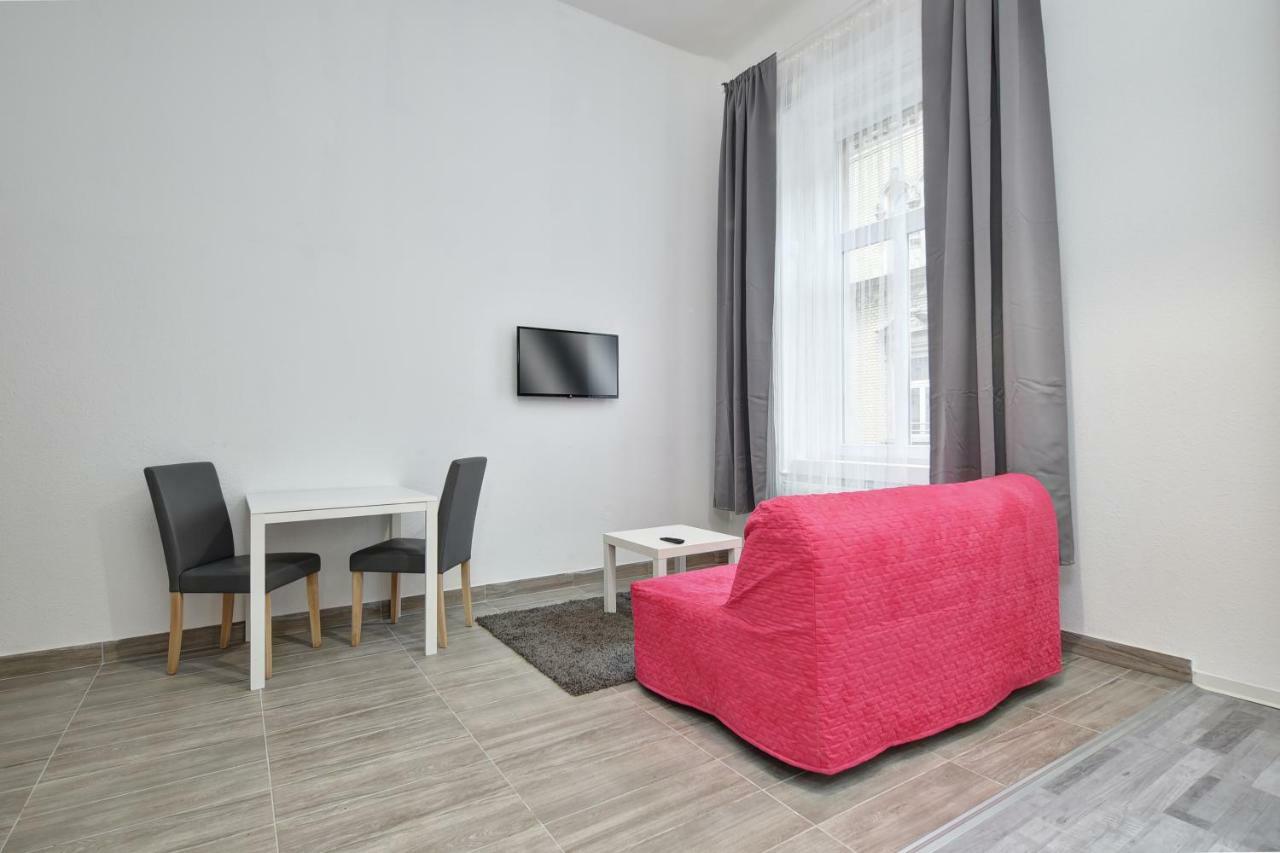 Heart Of Downtown Apartment Budapeste Exterior foto