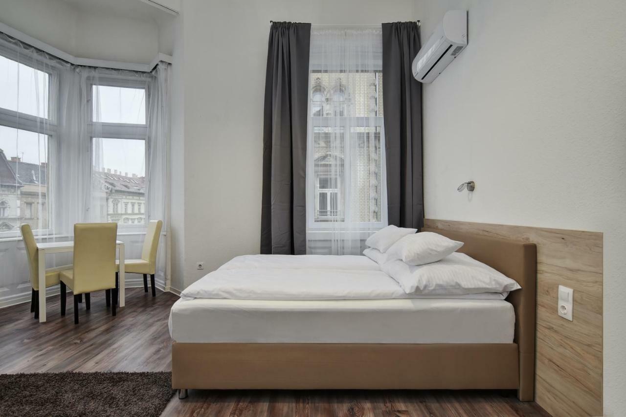 Heart Of Downtown Apartment Budapeste Exterior foto