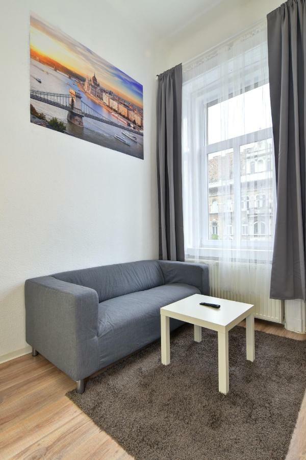 Heart Of Downtown Apartment Budapeste Exterior foto