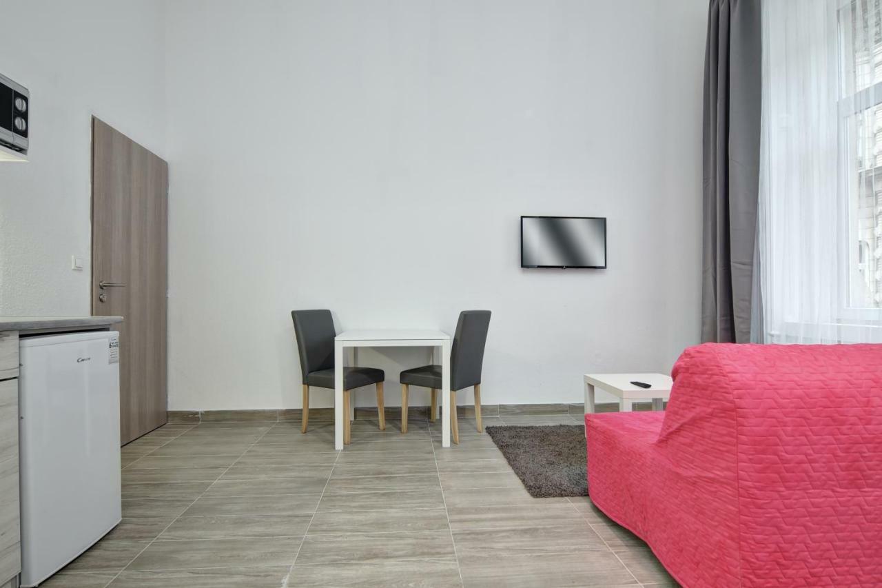 Heart Of Downtown Apartment Budapeste Exterior foto