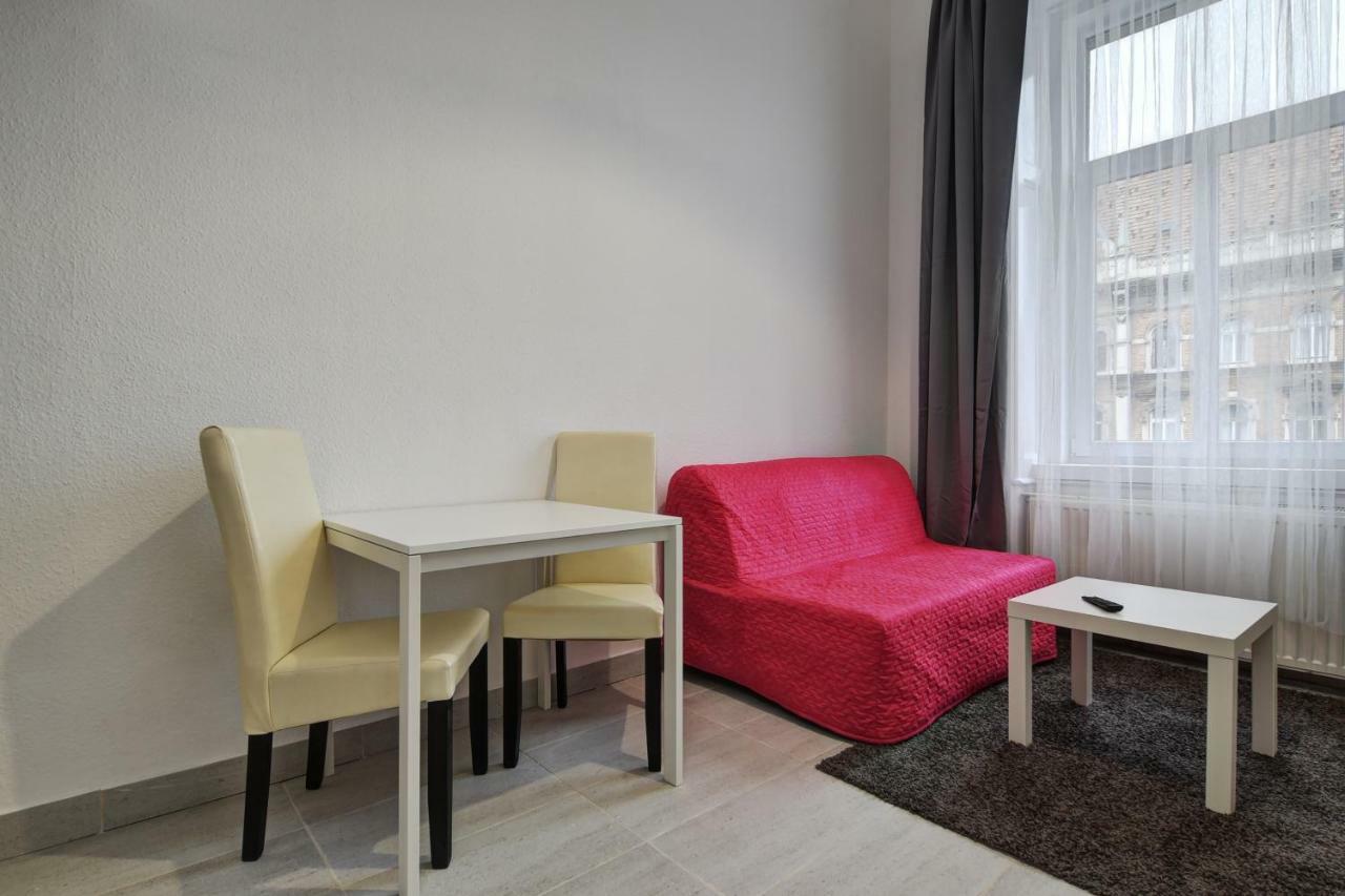 Heart Of Downtown Apartment Budapeste Exterior foto