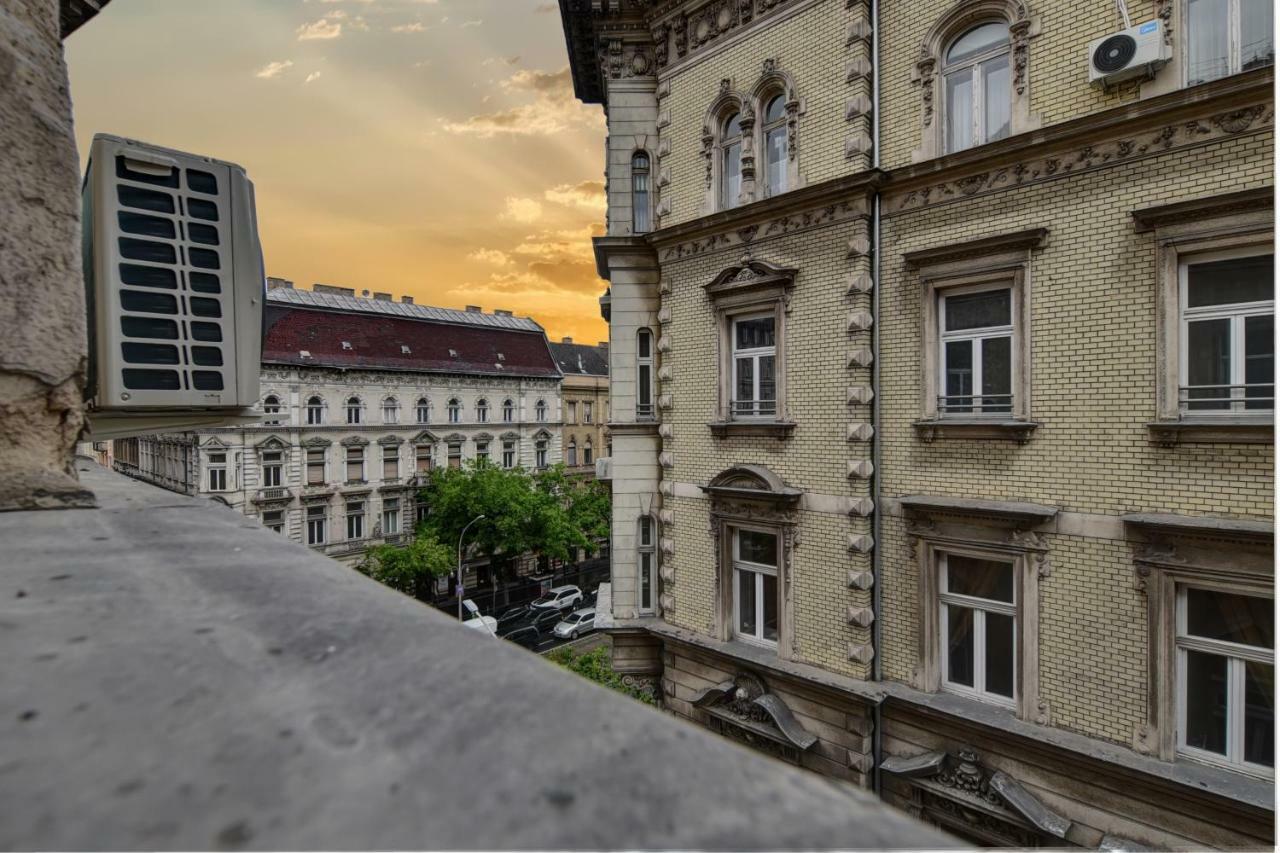 Heart Of Downtown Apartment Budapeste Exterior foto